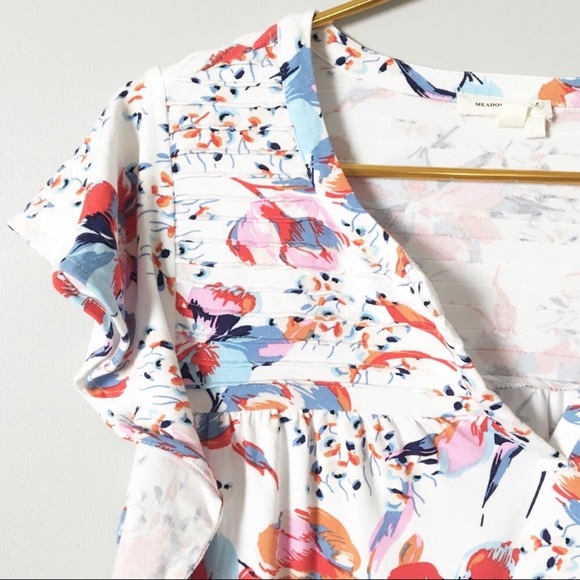 Anthropologie floral flutter sleeve top - Picture 3 of 6